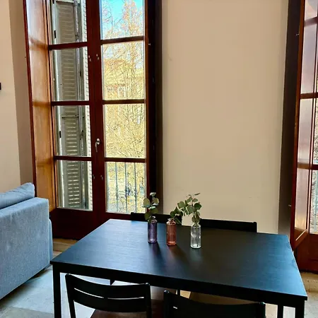 Apartamento insonorizado con vistas a plaza Bib Rambla-3